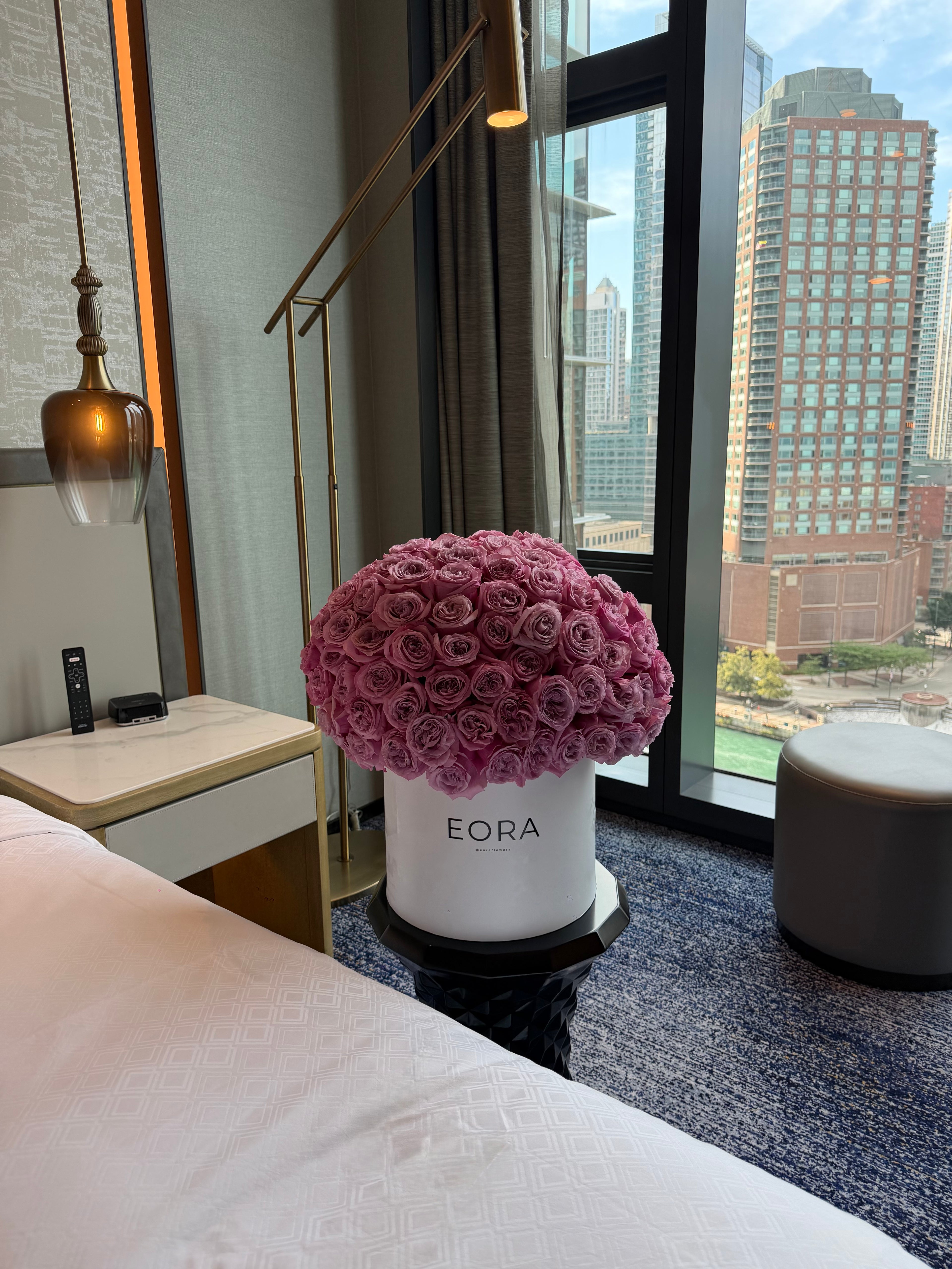 Luxe Rose Hat Box | 150 Premium Roses